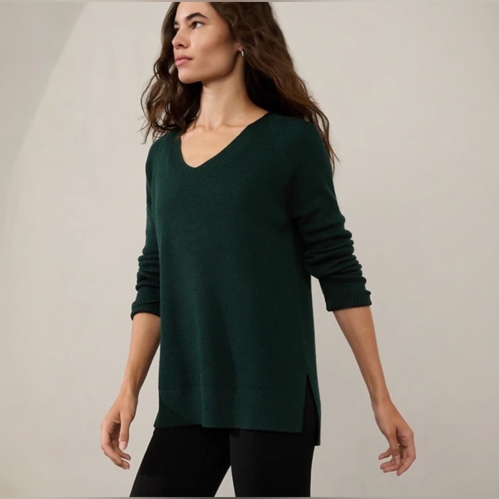 Athleta Cypress Hanover Refined V-Neck Sweater Small NWT